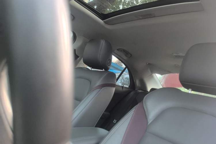 Used Chevrolet Malibu 2016 1.6T Automatic Luxury Edition Left Front Seat