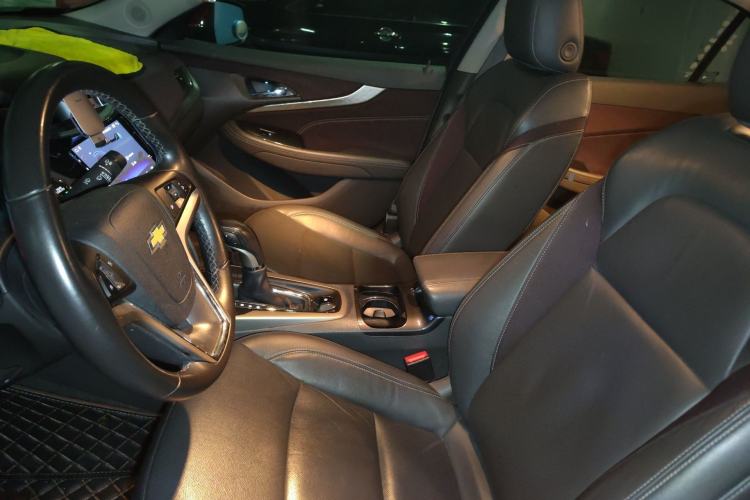 Used Chevrolet Malibu 2016 2.0L Automatic Luxury Edition Left Front Seat
