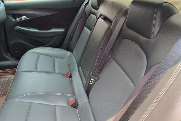 Used Chevrolet Malibu 2016 2.0L Automatic Luxury Edition Left Rear Seat