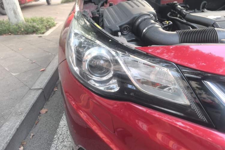 Used Chevrolet Malibu 2016 1.6T Automatic Luxury Edition Right Front Headlight