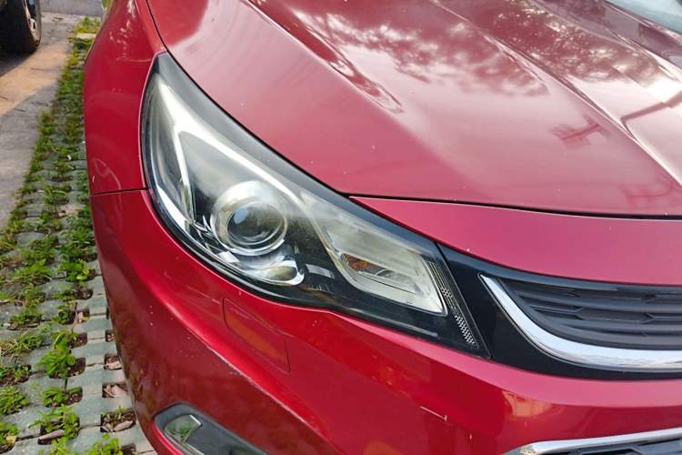 Used Chevrolet Malibu 2016 2.4L Automatic Luxury Edition Right Front Headlight