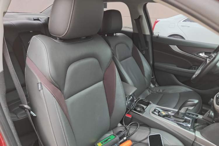 Used Chevrolet Malibu 2016 2.0L Automatic Luxury Edition Right Front Seat