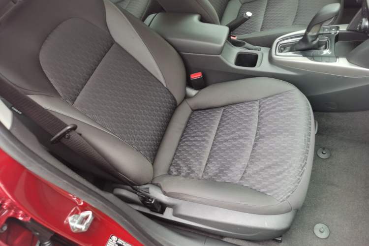 Used Chevrolet Malibu 2016 2.0L Automatic Comfort Edition Right Front Seat