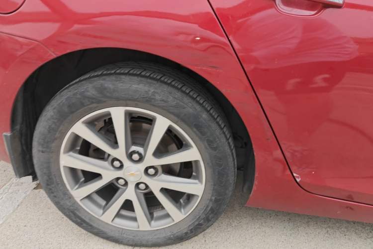 Used Chevrolet Malibu 2016 2.0L Automatic Luxury Edition Right Rear Wheel Hub