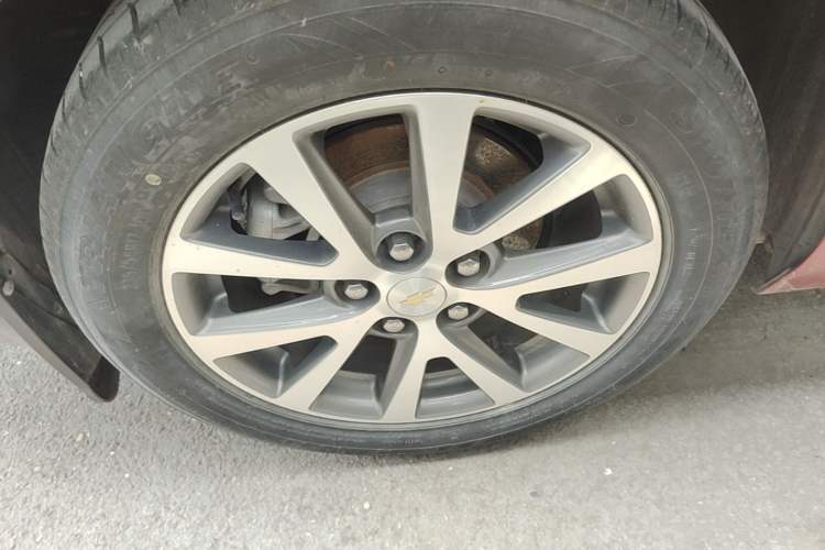 Used Chevrolet Malibu 2016 2.0L Automatic Luxury Edition Right Rear Wheel Hub