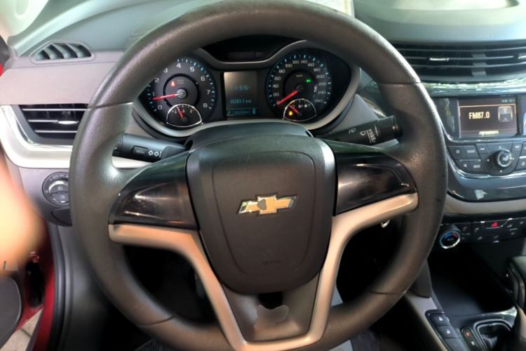 Used Chevrolet Malibu 2016 2.0L Automatic Comfort Edition Steering Wheel