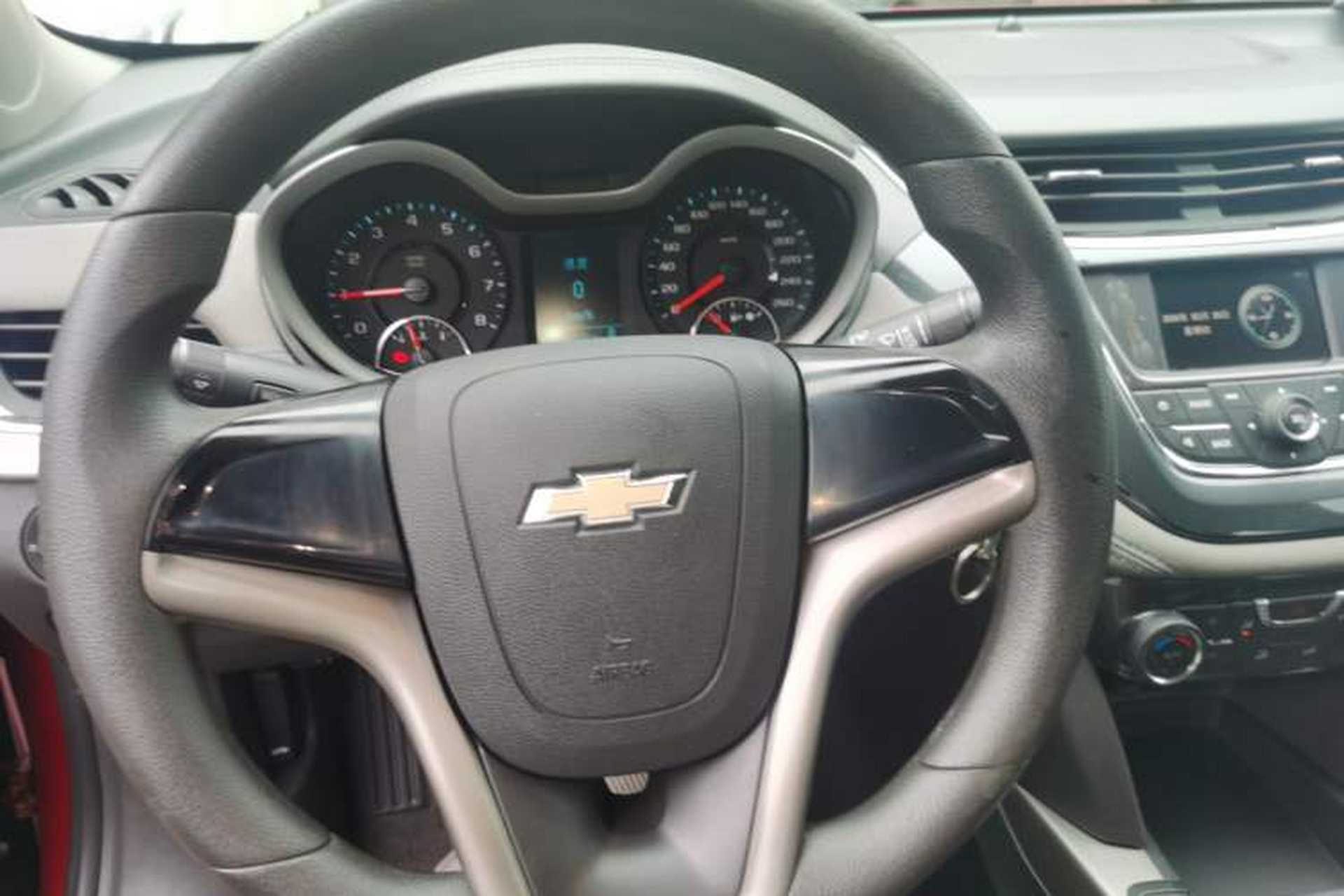 Used Chevrolet Malibu 2016 2.0L Automatic Comfort Edition Steering Wheel