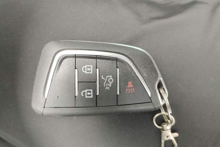 Used Chevrolet Malibu 2016 2.0L Automatic Luxury Edition Vehicle Key