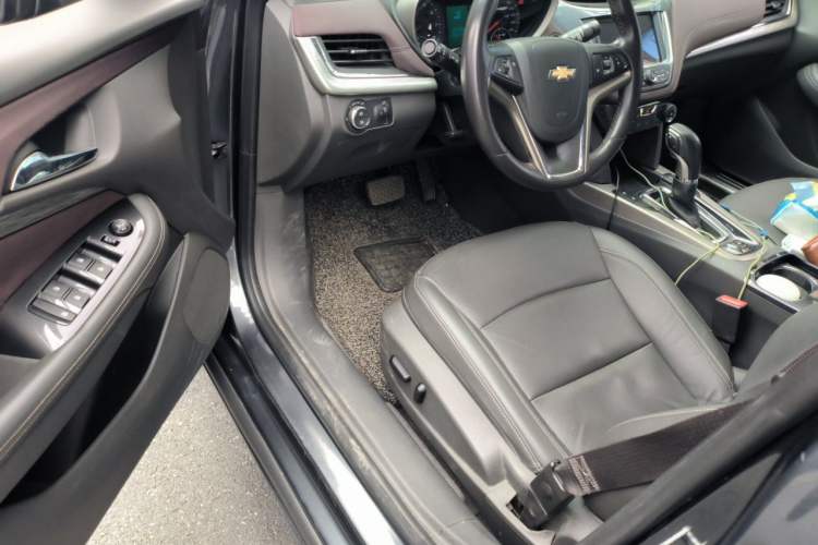Used Chevrolet Malibu 2016 2.0L Automatic Luxury Edition Driver Seat