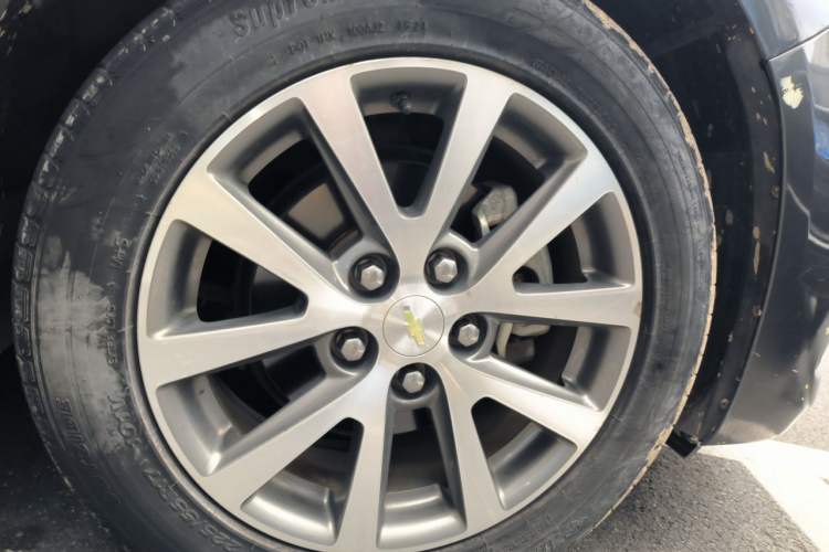 Used Chevrolet Malibu 2016 2.0L Automatic Luxury Edition Exterior 1
