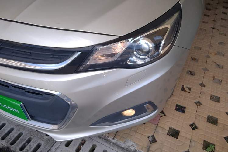 Used Chevrolet Malibu 2016 1.6T Automatic Luxury Edition Left Front Headlight