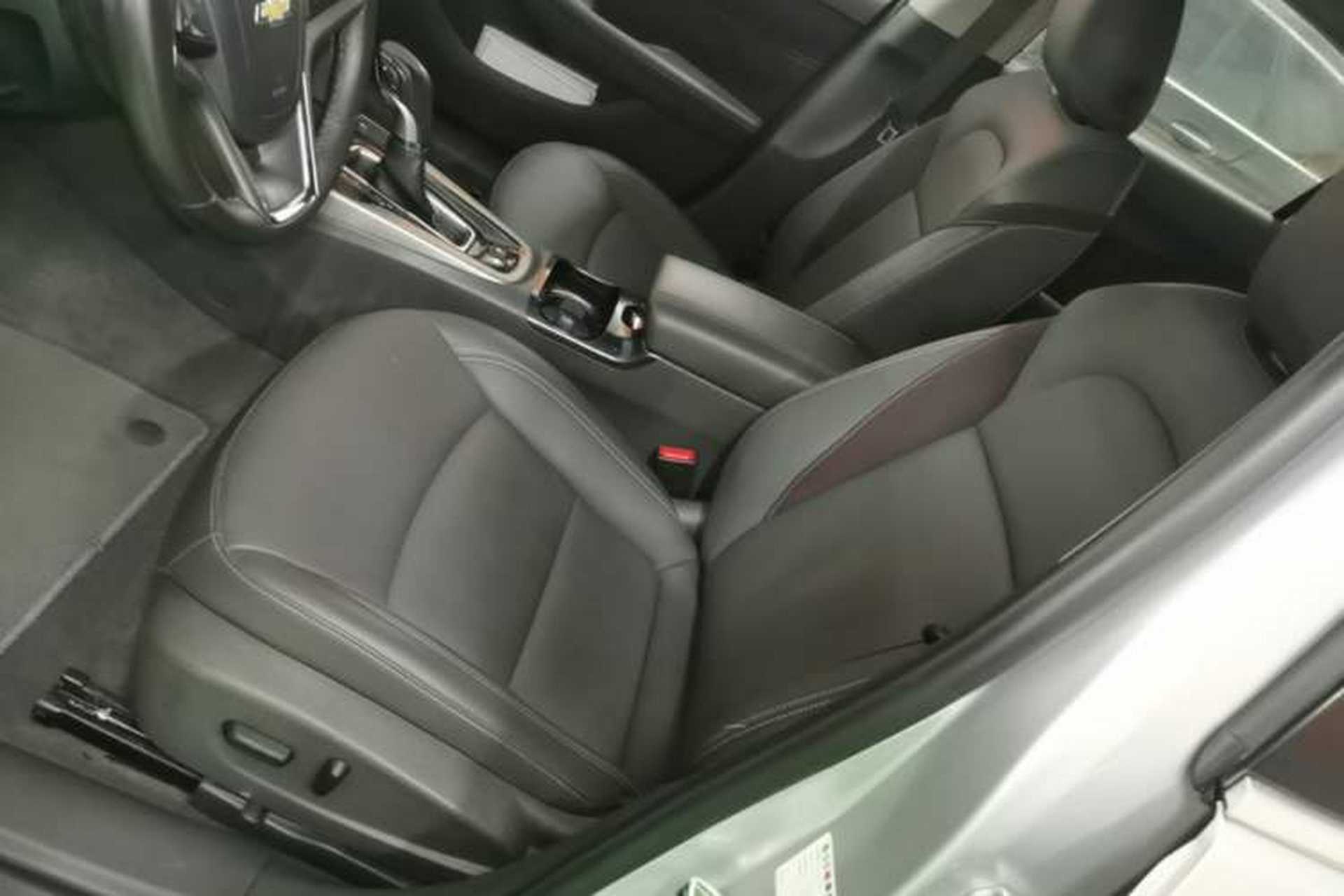 Used Chevrolet Malibu 2016 2.0L Automatic Luxury Edition Left Front Seat