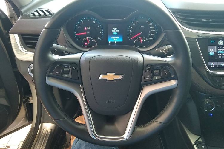 Used Chevrolet Malibu 2016 1.6T Automatic Luxury Edition Steering Wheel