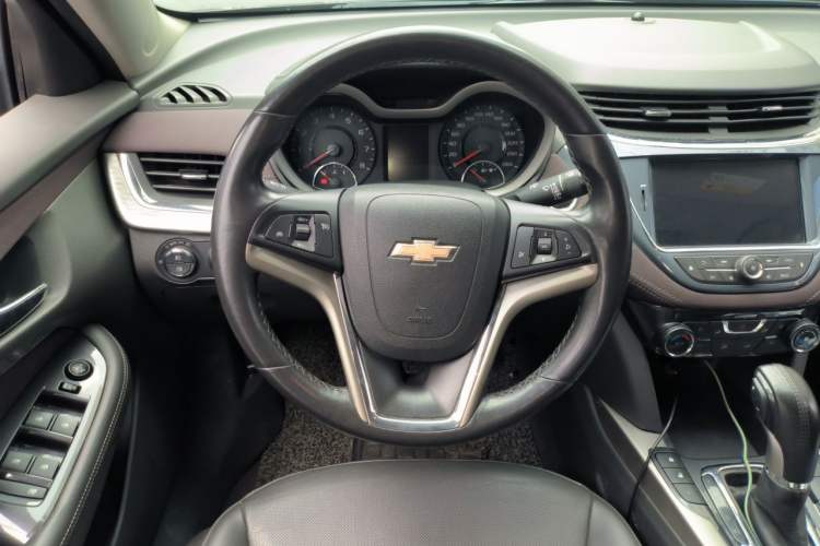 Used Chevrolet Malibu 2016 2.0L Automatic Luxury Edition Steering Wheel