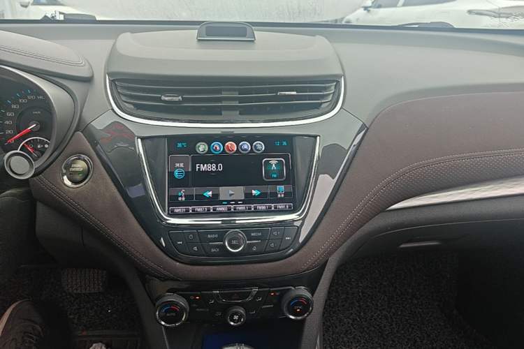Used Chevrolet Malibu 2016 1.6T Automatic Luxury Edition Audio And AC Panel