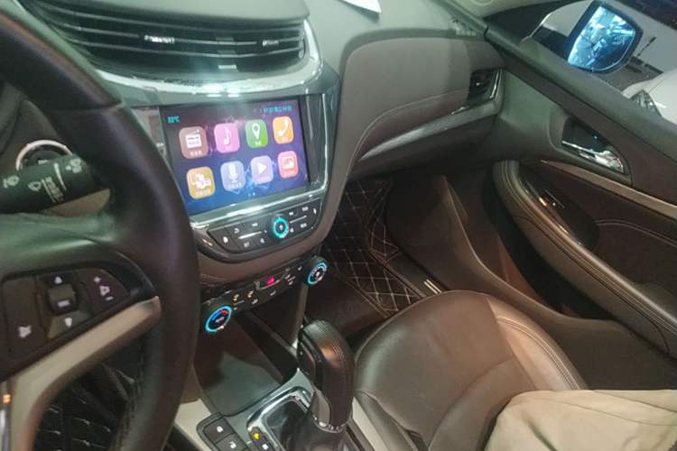 Used Chevrolet Malibu 2016 2.0L Automatic Luxury Edition Audio And AC Panel