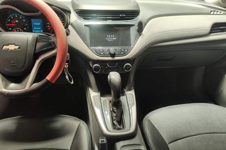 Used Chevrolet Malibu 2016 1.6T Automatic Comfort Edition Audio And AC Panel