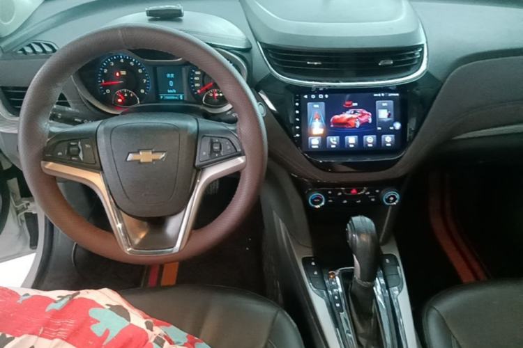 Used Chevrolet Malibu 2016 2.0L Automatic Luxury Edition Center Console