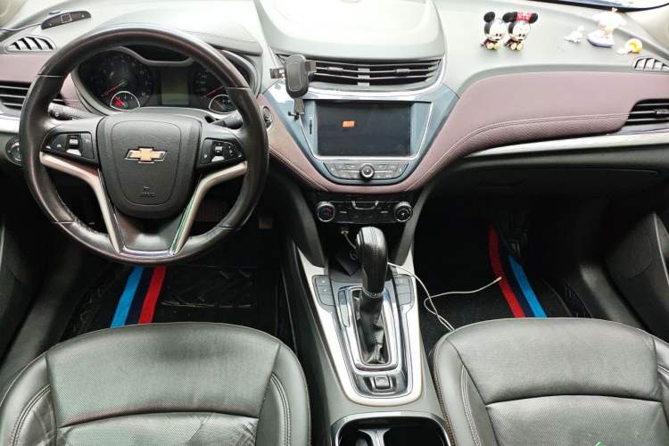 Used Chevrolet Malibu 2016 2.0L Automatic Luxury Edition Center Console