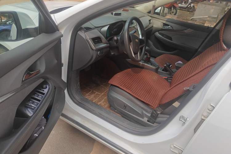 Used Chevrolet Malibu 2016 1.6T Automatic Comfort Edition Driver Seat