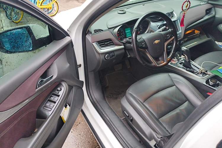 Used Chevrolet Malibu 2016 2.0L Automatic Luxury Edition Driver Seat