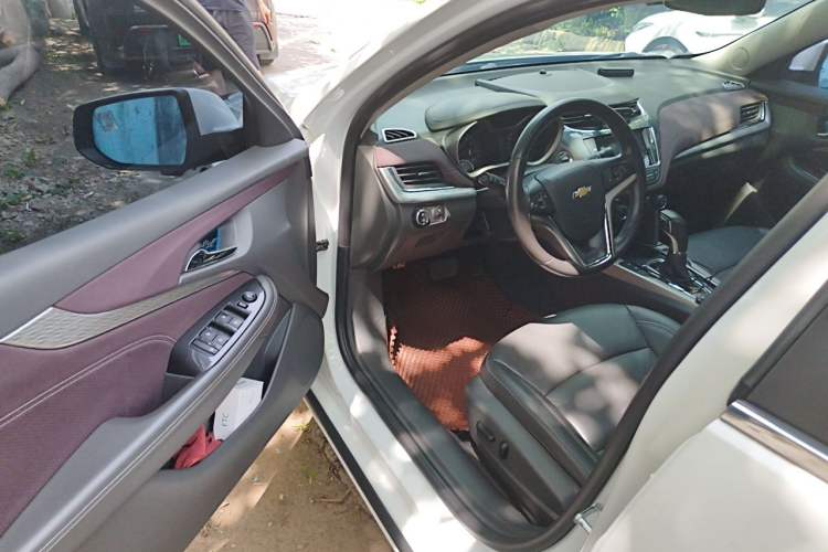 Used Chevrolet Malibu 2016 2.0L Automatic Luxury Edition Driver Seat
