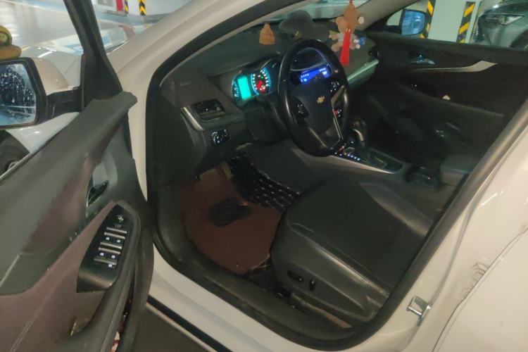 Used Chevrolet Malibu 2016 2.0L Automatic Luxury Edition Driver Seat