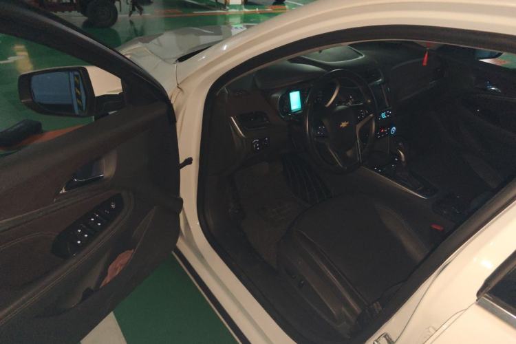 Used Chevrolet Malibu 2016 2.0L Automatic Luxury Edition Driver Seat