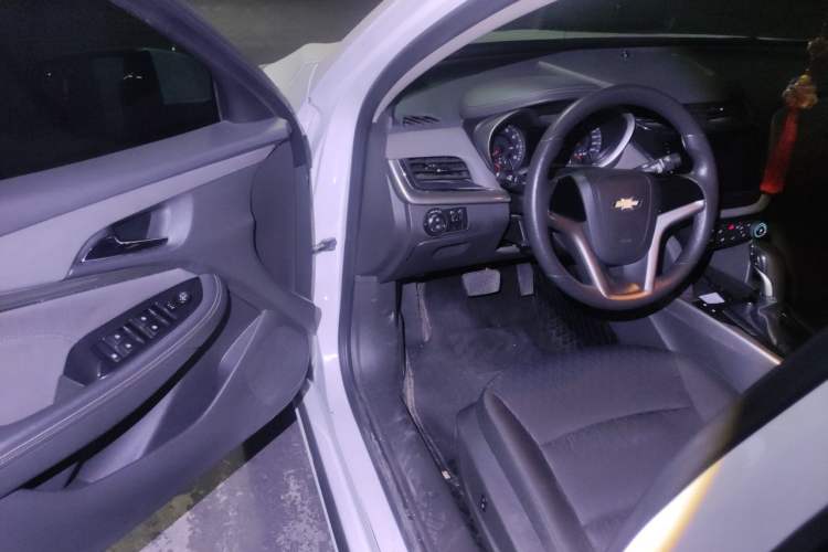 Used Chevrolet Malibu 2016 1.6T Automatic Comfort Edition Driver Seat