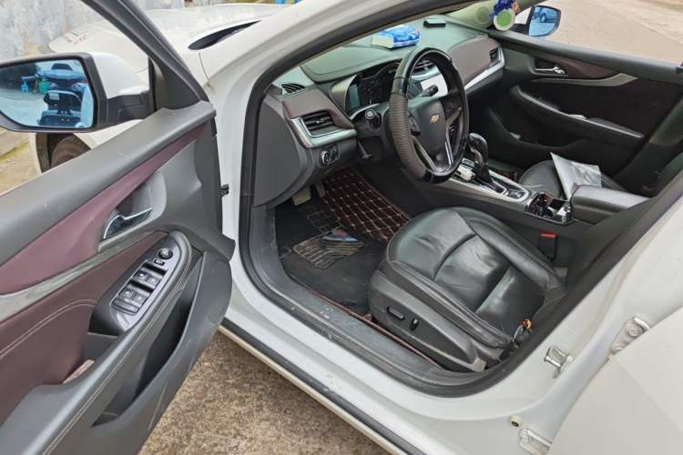 Used Chevrolet Malibu 2016 2.0L Automatic Luxury Edition Driver Seat