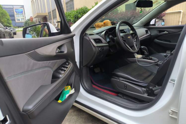 Used Chevrolet Malibu 2016 1.6T Automatic Comfort Edition Driver Seat