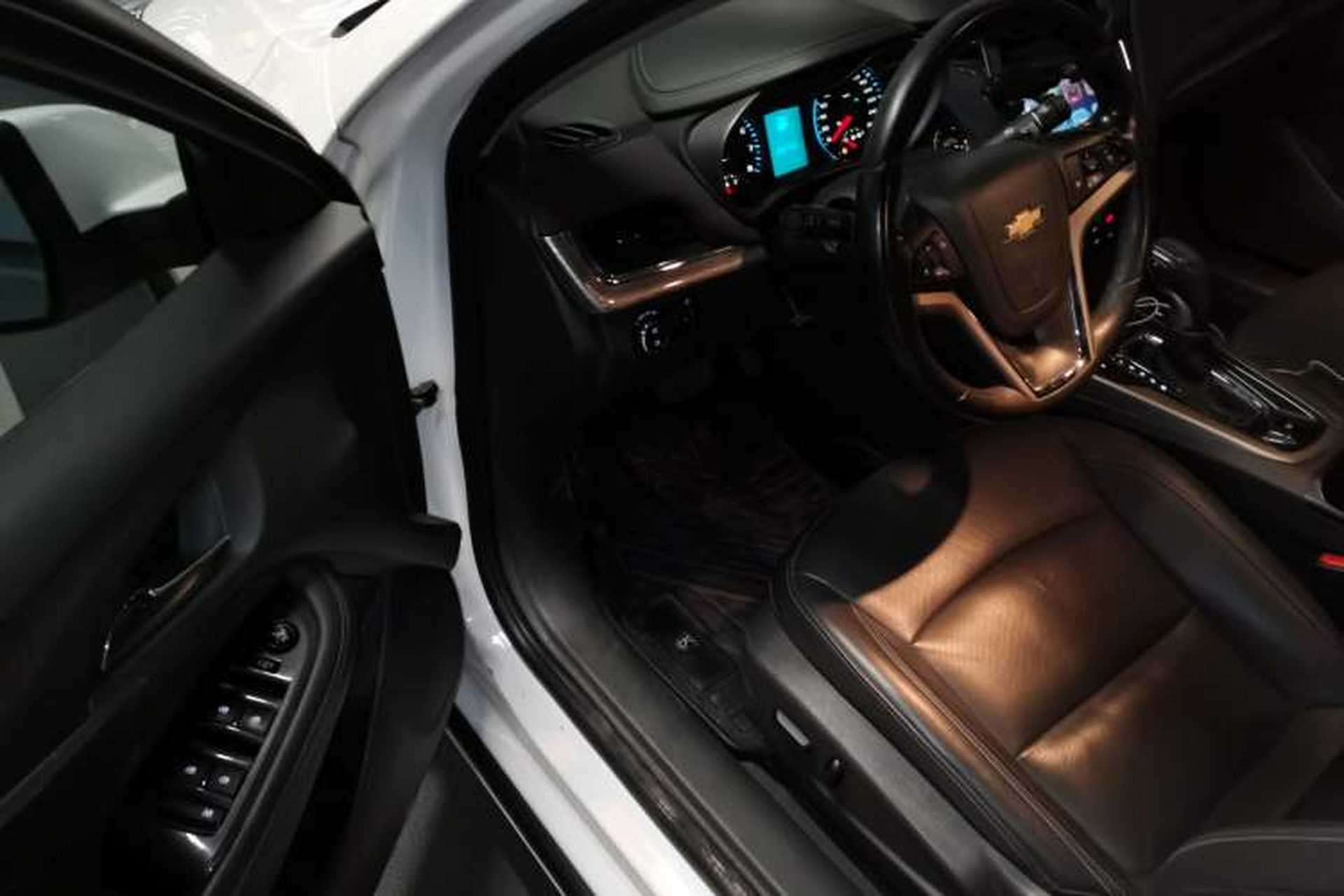 Used Chevrolet Malibu 2016 2.0L Automatic Luxury Edition Driver Seat