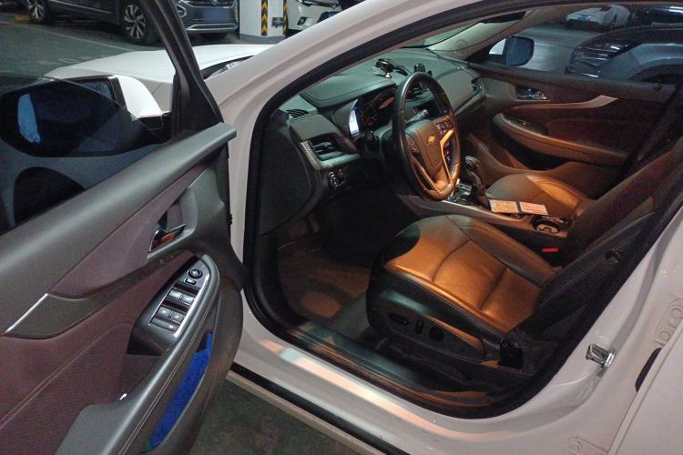 Used Chevrolet Malibu 2016 1.6T Automatic Luxury Edition Driver Seat