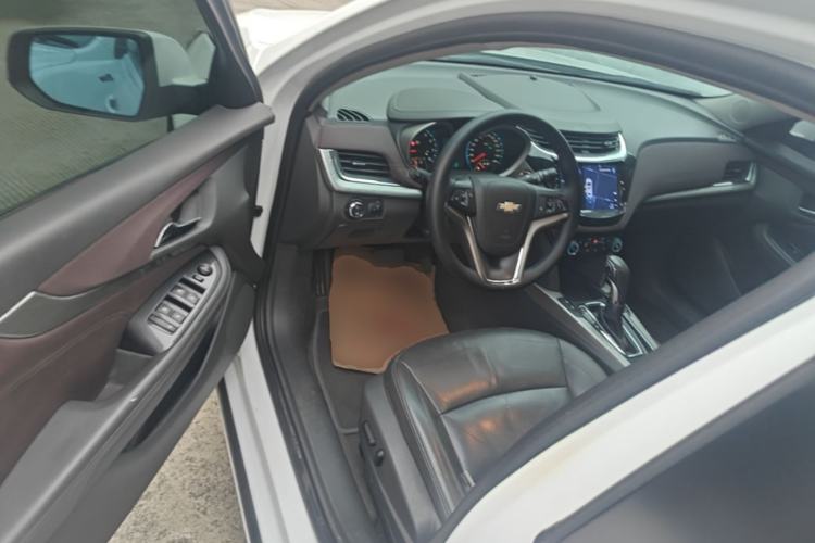 Used Chevrolet Malibu 2016 2.0L Automatic Luxury Edition Driver Seat