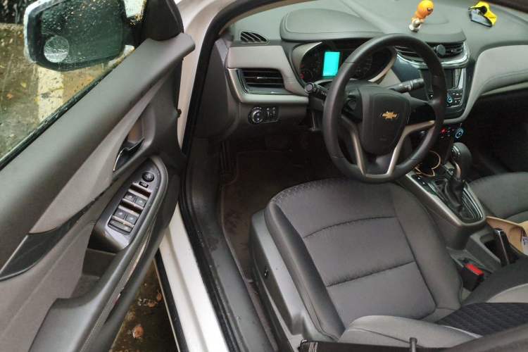 Used Chevrolet Malibu 2016 1.6T Automatic Comfort Edition Driver Seat