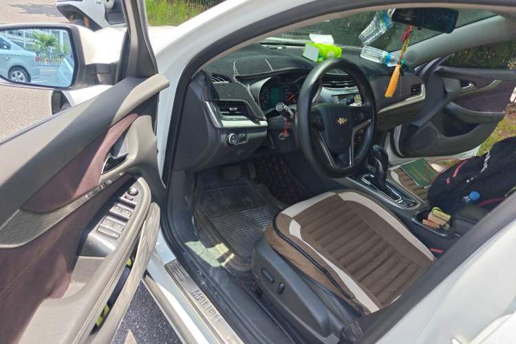Used Chevrolet Malibu 2016 2.0L Automatic Luxury Edition Driver Seat