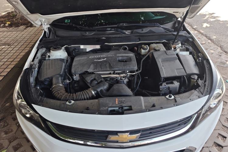 Used Chevrolet Malibu 2016 2.0L Automatic Comfort Edition Engine Bay