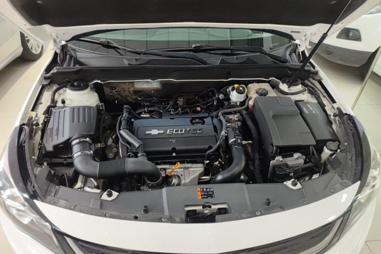 Used Chevrolet Malibu 2016 1.6T Automatic Comfort Edition Engine Bay