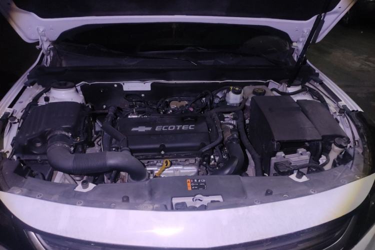 Used Chevrolet Malibu 2016 1.6T Automatic Comfort Edition Engine Bay