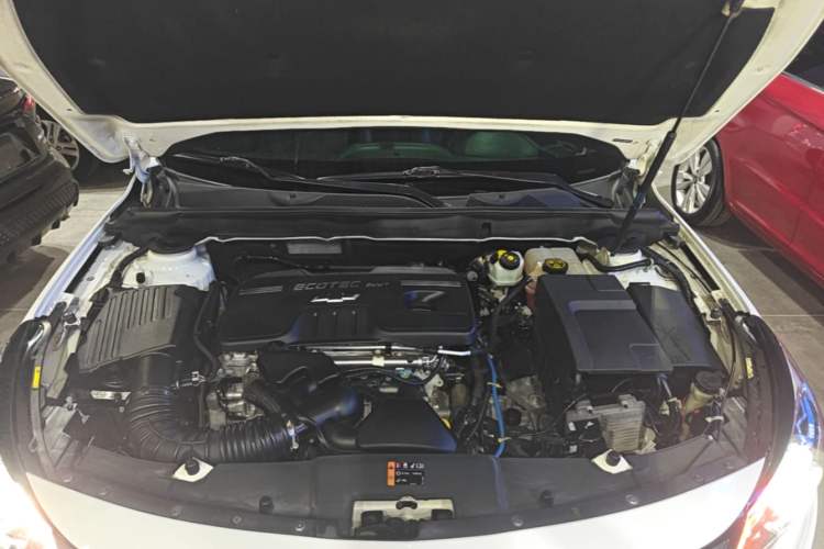 Used Chevrolet Malibu 2016 2.0L Automatic Luxury Edition Engine Bay