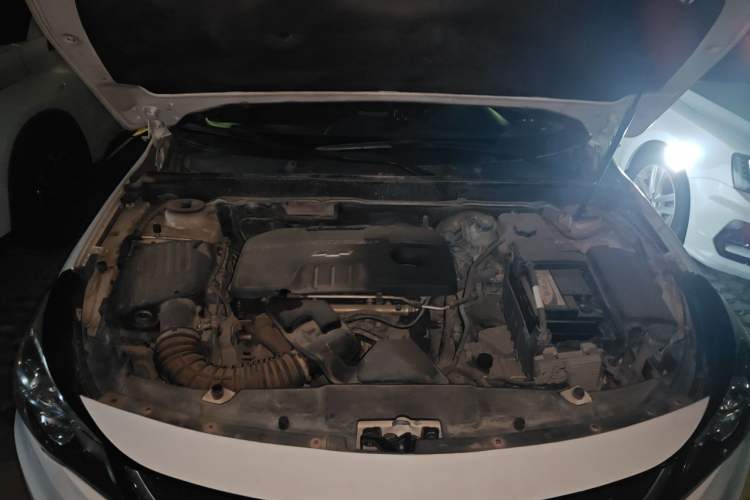 Used Chevrolet Malibu 2016 2.0L Automatic Luxury Edition Engine Bay