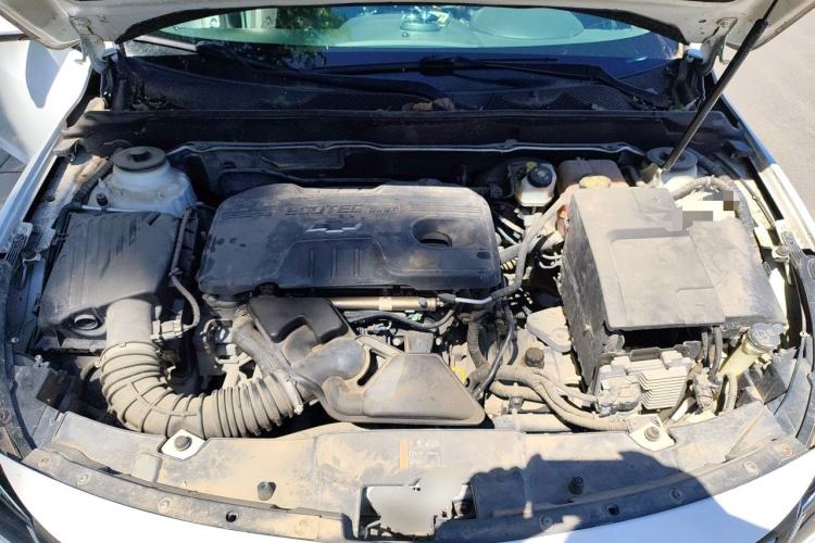 Used Chevrolet Malibu 2016 2.0L Automatic Luxury Edition Engine Bay