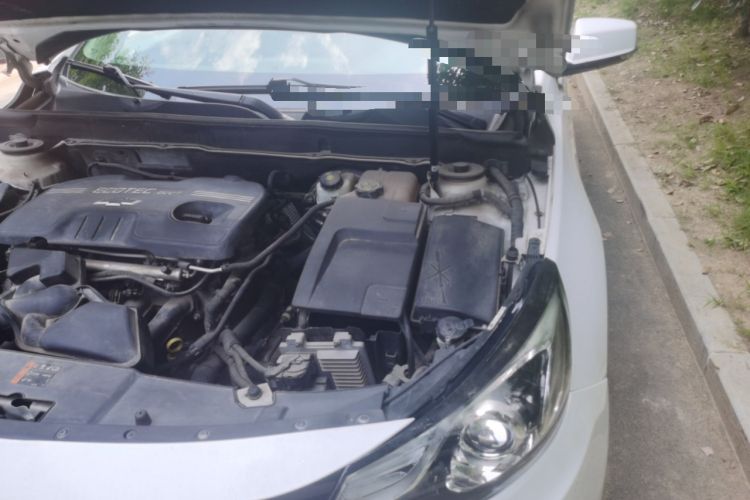 Used Chevrolet Malibu 2016 2.0L Automatic Luxury Edition Engine Bay Left