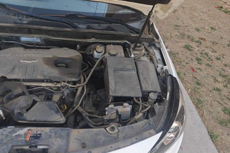 Used Chevrolet Malibu 2016 2.0L Automatic Luxury Edition Engine Bay Left