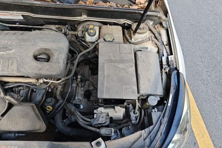 Used Chevrolet Malibu 2016 2.0L Automatic Luxury Edition Engine Bay Left