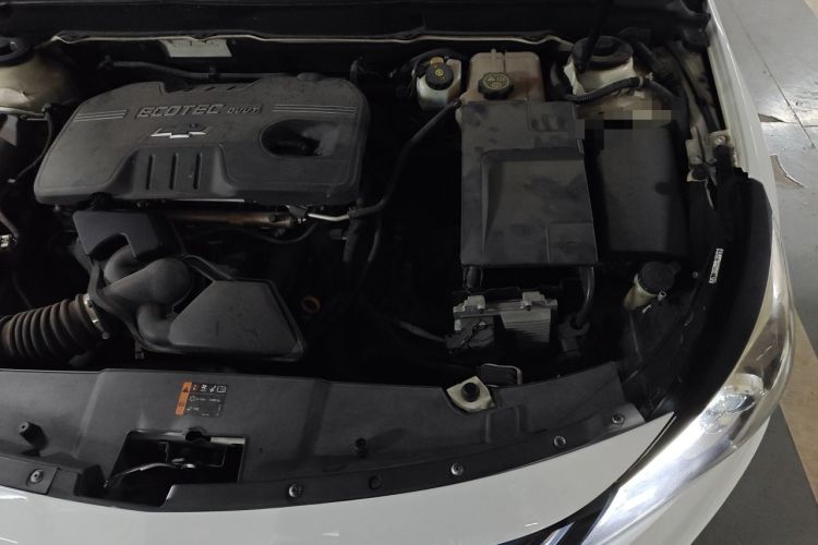 Used Chevrolet Malibu 2016 2.0L Automatic Luxury Edition Engine Bay Left