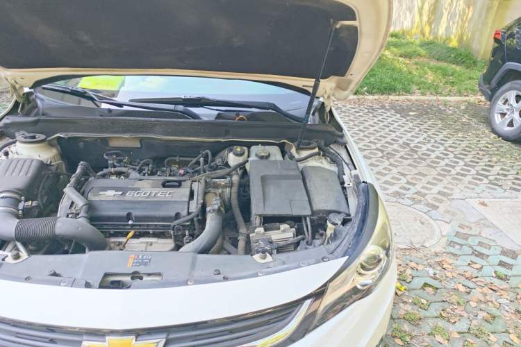 Used Chevrolet Malibu 2016 1.6T Automatic Comfort Edition Engine Bay Left