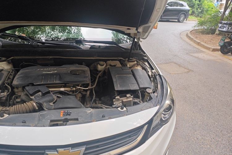 Used Chevrolet Malibu 2016 2.0L Automatic Luxury Edition Engine Bay Left
