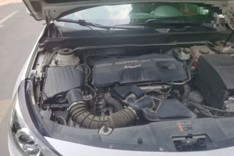 Used Chevrolet Malibu 2016 2.0L Automatic Luxury Edition Engine Bay Right