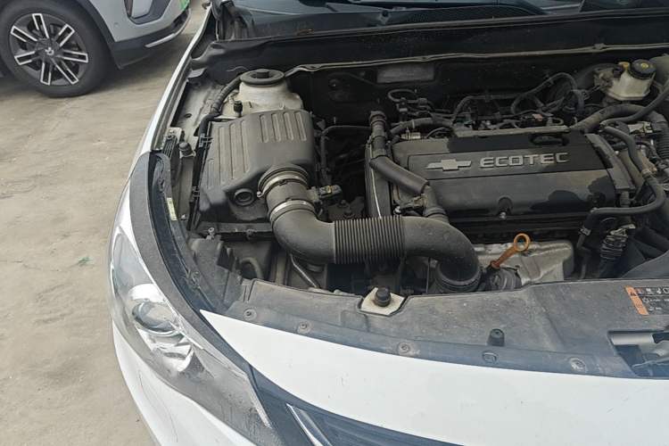 Used Chevrolet Malibu 2016 1.6T Automatic Luxury Edition Engine Bay Right